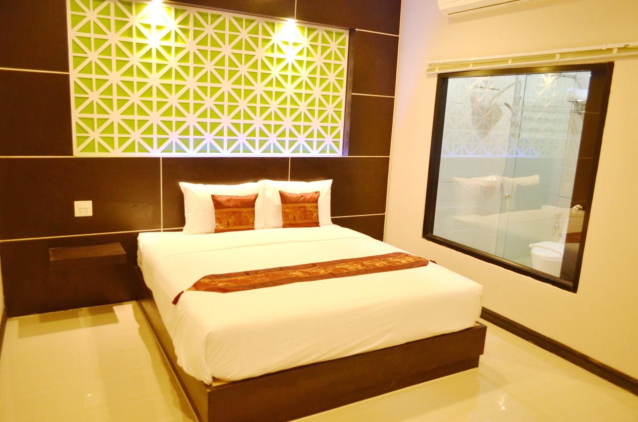 Thatluangview Hotel Виентиане Екстериор снимка