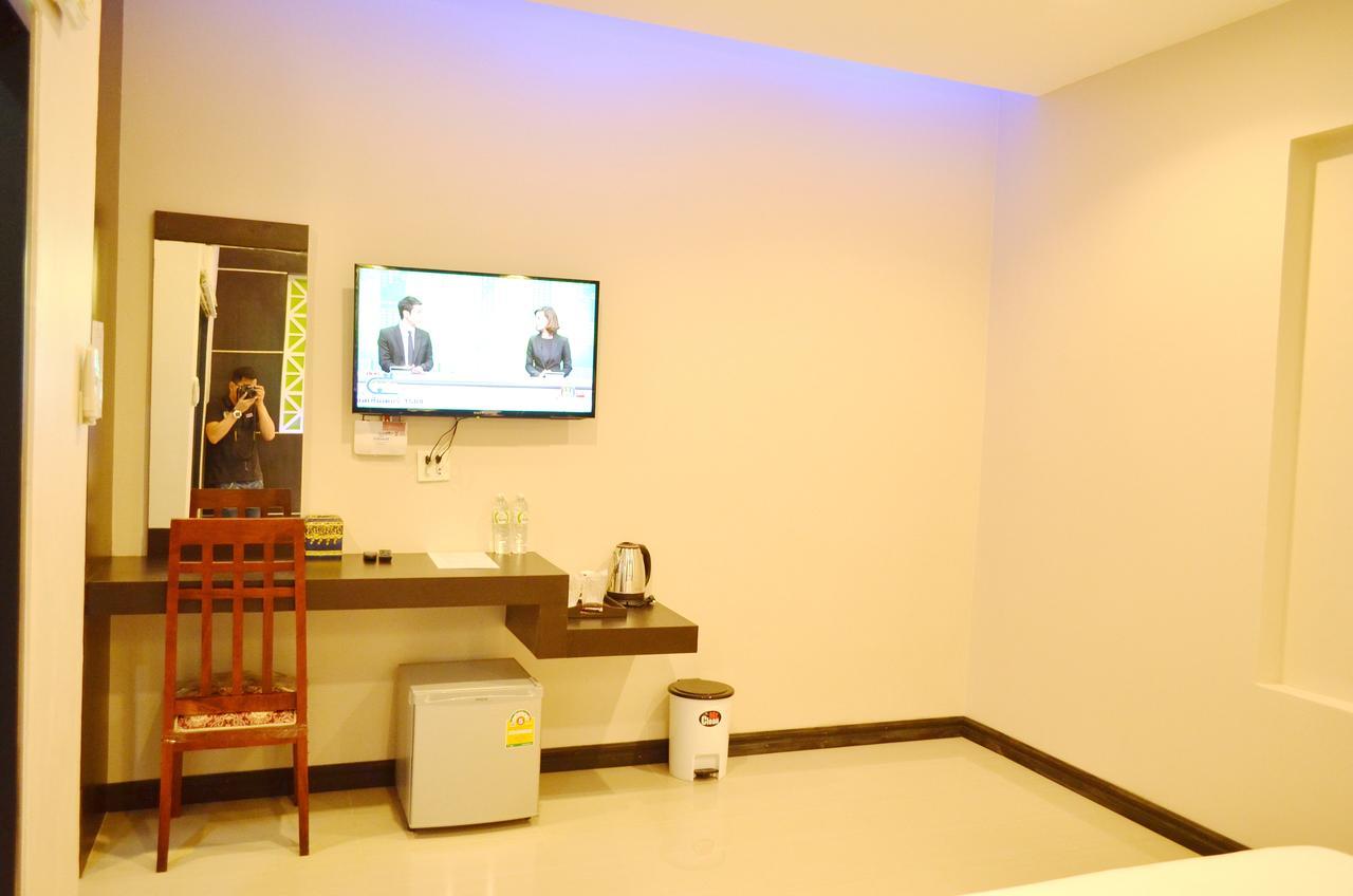 Thatluangview Hotel Виентиане Екстериор снимка