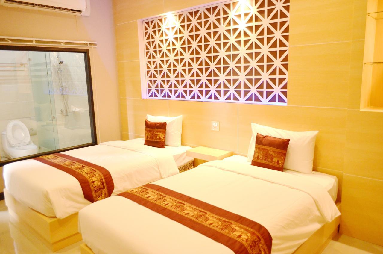 Thatluangview Hotel Виентиане Екстериор снимка